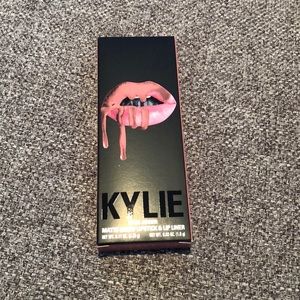 Kylie lip kit